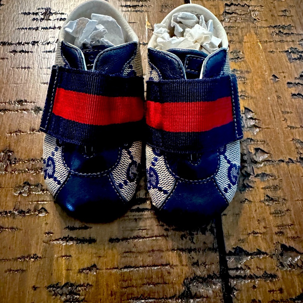Gucci baby shoes for sale